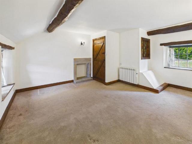 House for rent in Charlesworth, East Midlands