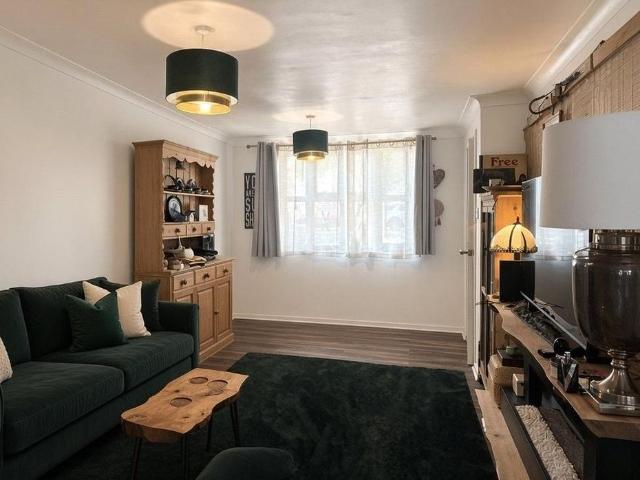 House for rent in London Borough of Richmond upon Thames, Greater London
