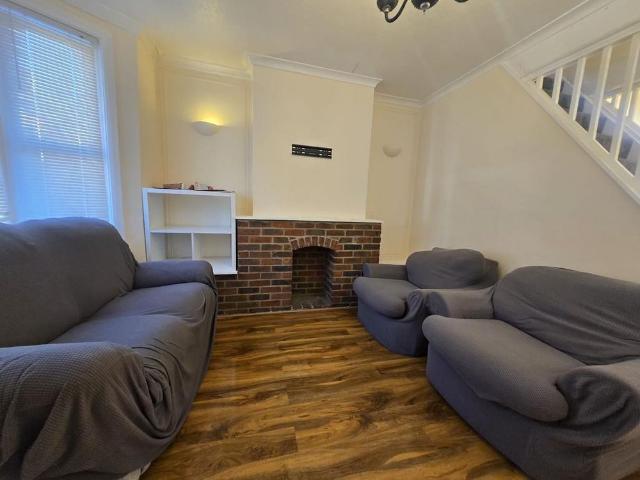 House for rent in Luton, Chatham