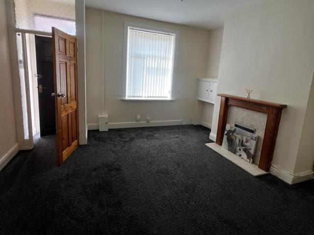 House for rent in Deeplish, Burnedge