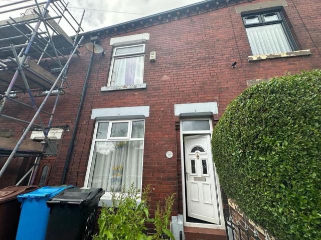 House for rent in Oldham Edge, Pendock
