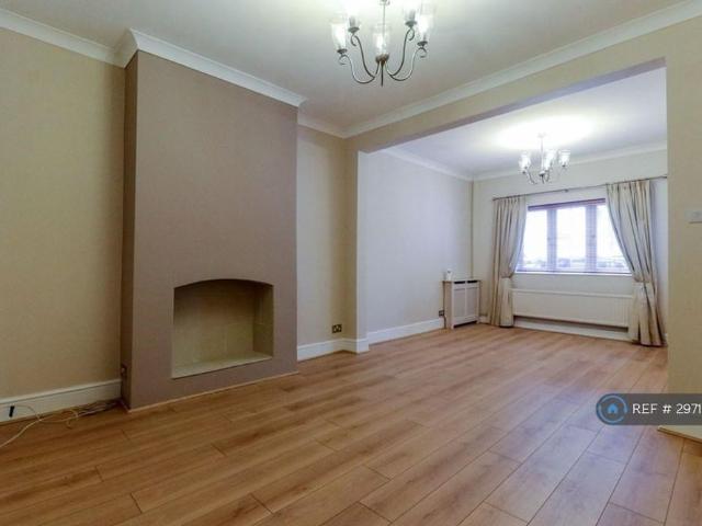 House for rent in Broxbourne, Hertfordshire