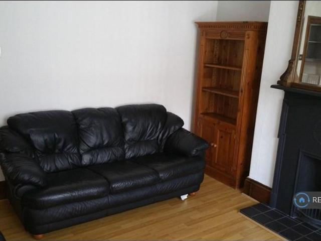 House for rent in Waterloo, Almondbury