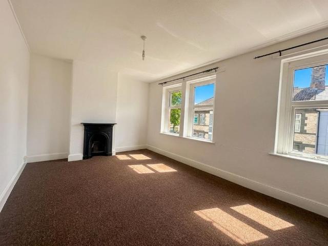 House for rent in Plasnewydd, Falcon Lodge