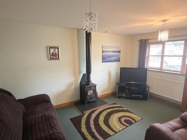 House for rent in Pen-y-Bont-Fawr, Pen-y-bont-fawr