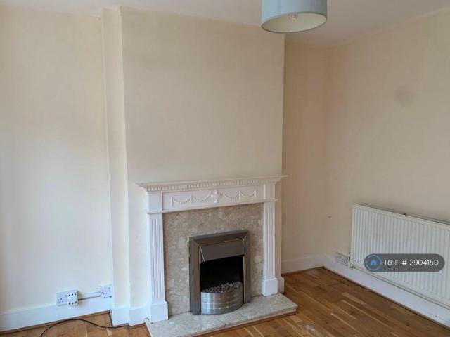 House for rent in West Cliff, Acol