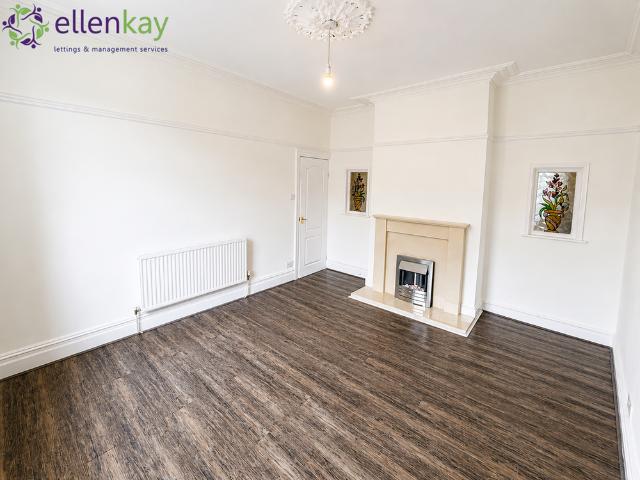 House for rent in Firgrove, Burnedge