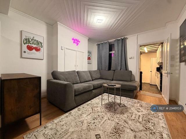 House for rent in Spring Park, Luton
