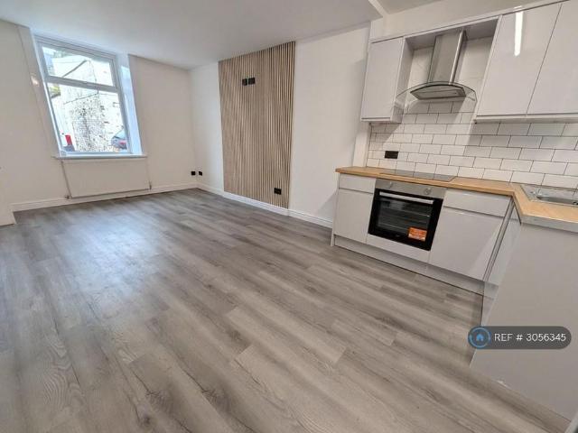 House for rent in Milnrow, Rochdale