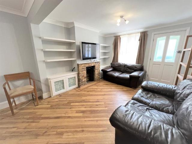 House for rent in Navestock Side, Essex