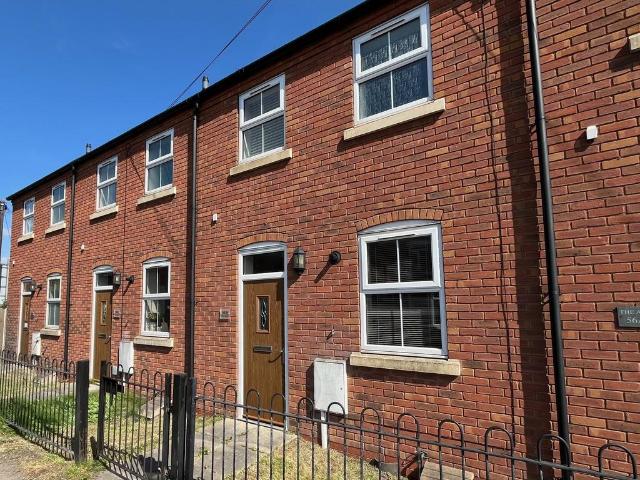 House for rent in The Wharf, Beamhurst