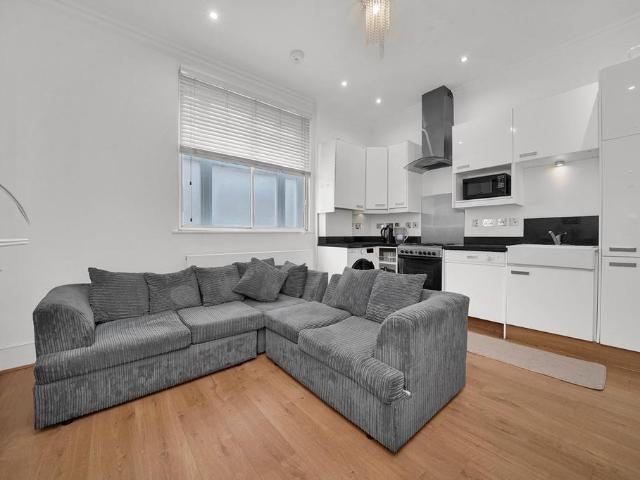 House for rent in Chalk Farm, Greater London
