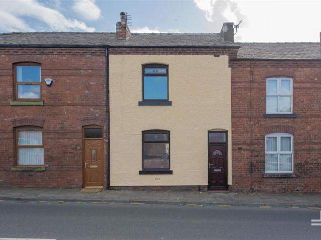 House for rent in Scholes, Wigan