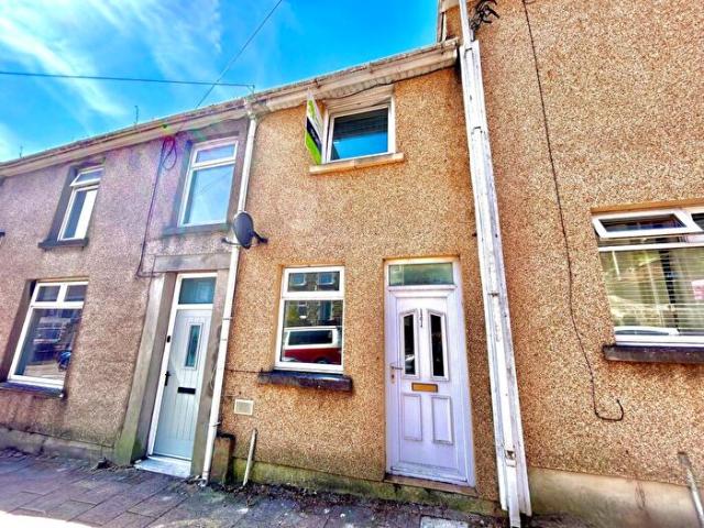 Apartment for rent in Pontycymer, Wales