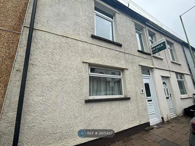 Apartment for rent in Aberfan, Wales
