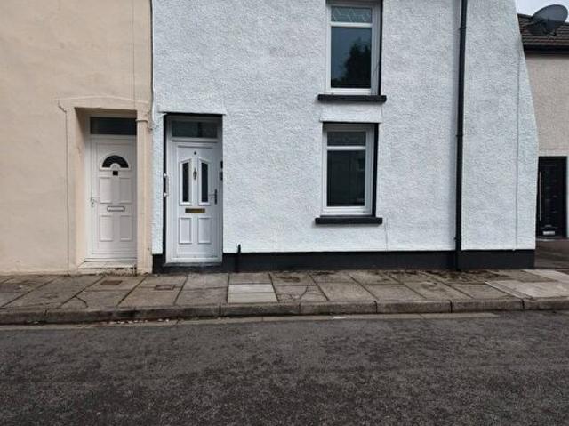 Apartment for rent in Aberaman South, Wales