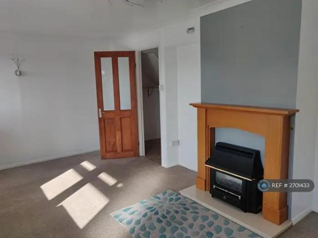 Apartment for rent in West Cross, Swansea