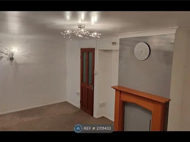 Apartment for rent in West Cross, Newton