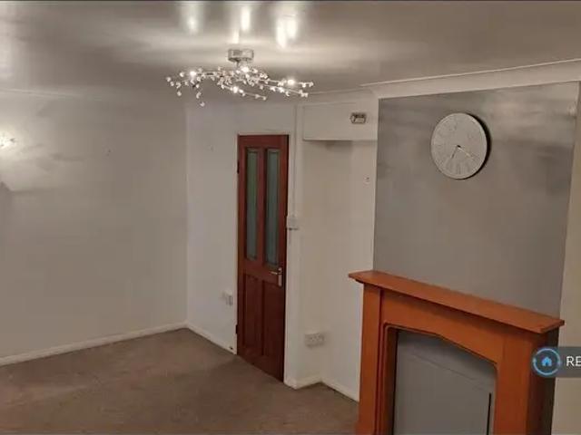 Apartment for rent in West Cross, Newton