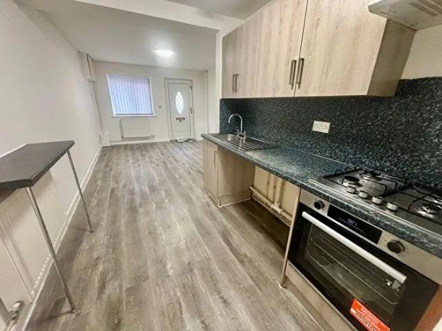 Apartment for rent in Troed-y-rhiw