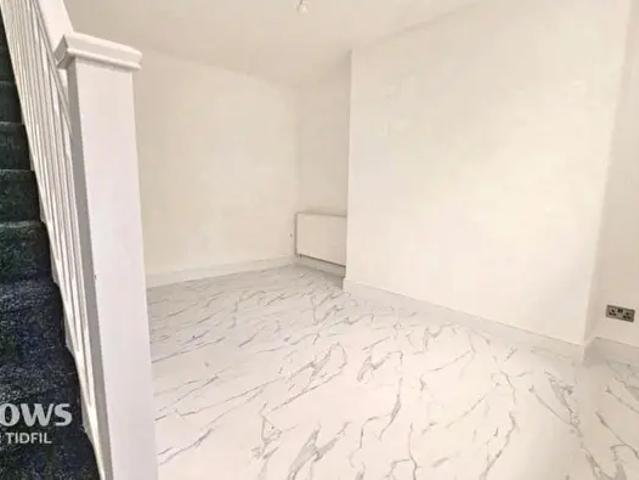 Apartment for rent in Stanleytown, Pontygwaith