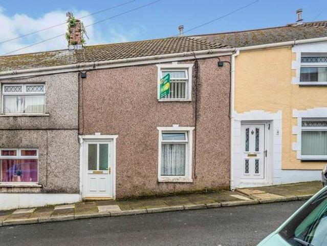 Apartment for rent in Maesteg, Nantyffyllon