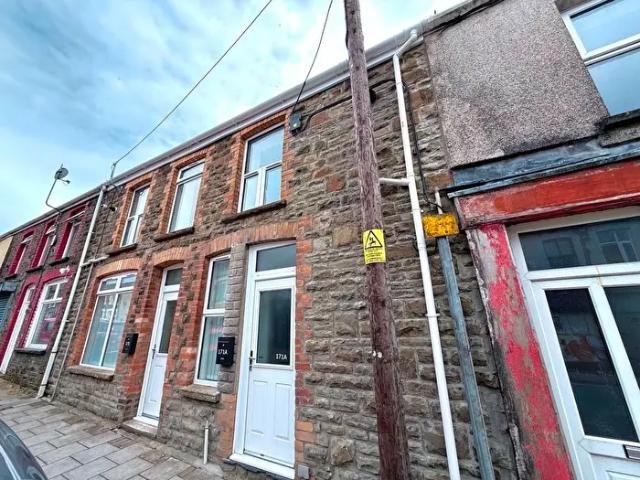 Apartment for rent in Maesteg, Caerau