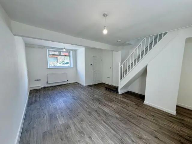 Apartment for rent in Treharris, Edwardsville