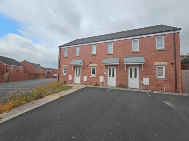 Apartment for rent in Parc Derwen, Coity