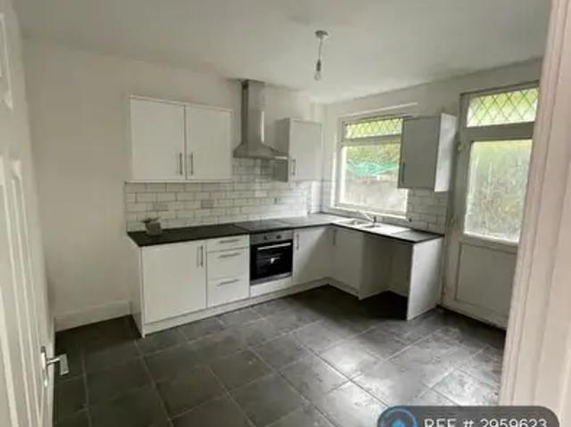 Apartment for rent in Troed-y-rhiw, Troedyrhiw