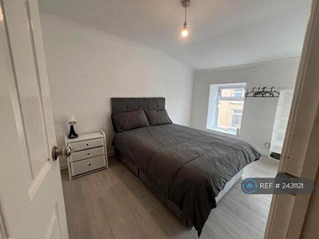 Apartment for rent in Mountain Ash West, Mountain Ash