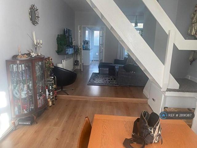 Apartment for rent in Dane Hills, Old Wharf