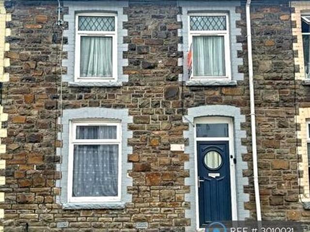 Apartment for rent in Tonyrefail, Coedely