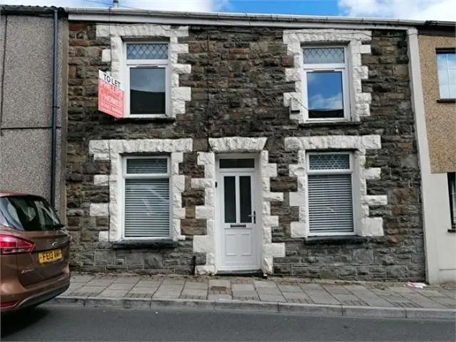 Apartment for rent in Pentre