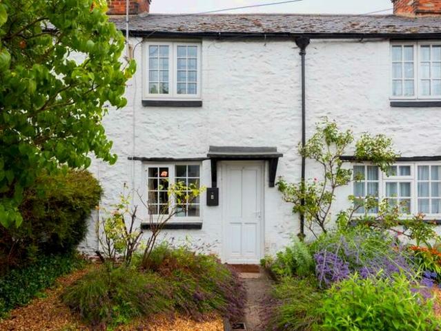 Apartment for rent in Henwood, Dromore