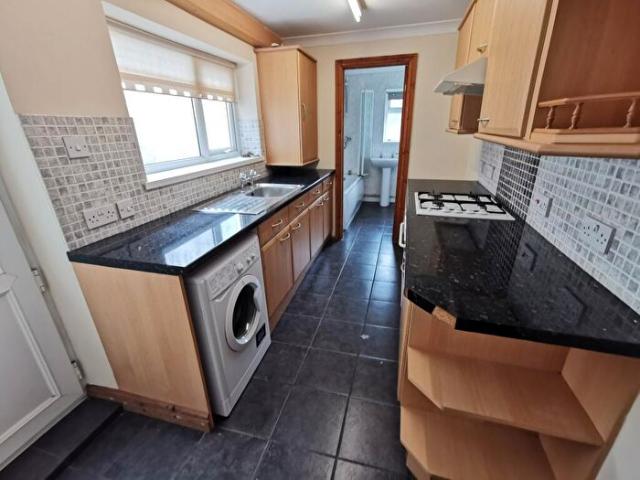 Apartment for rent in Brynhyfryd, Swansea