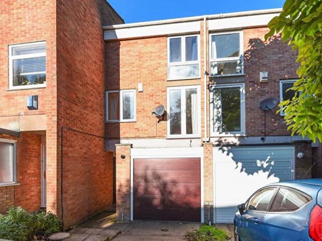 Apartment for rent in Barton, The Slade