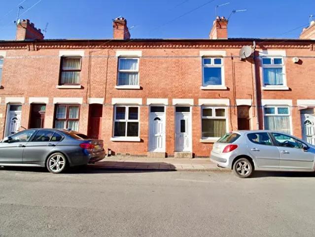 Apartment for rent in Belgrave, Old Wharf