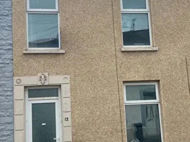 Apartment for rent in Cimla, Neath