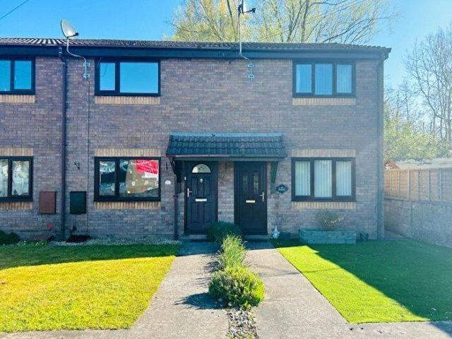 Apartment for rent in Newcastle Higher, Aberkenfig