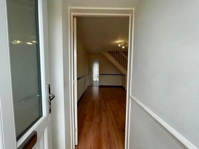 Apartment for rent in Birchgrove, Swansea