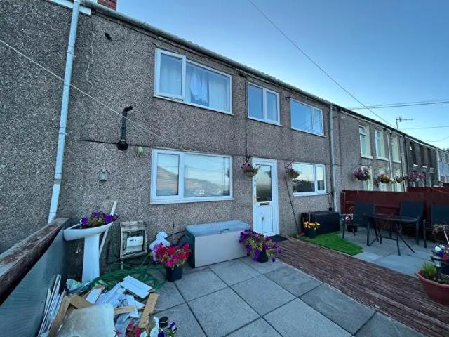 Apartment for rent in Gilfach Goch