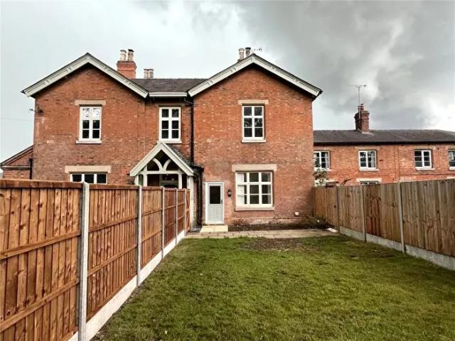 Apartment for rent in Beamhurst, Staffordshire