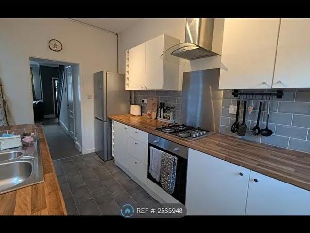 Apartment for rent in St Thomas, Swansea