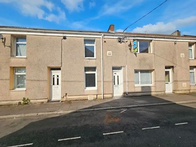 Apartment for rent in Cimla, Neath