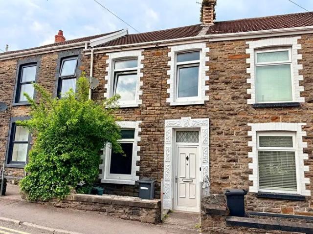 Apartment for rent in Cimla, Neath