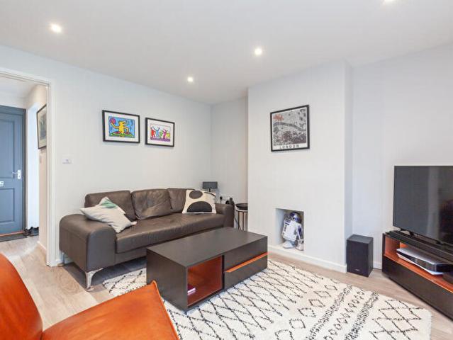 Apartment for rent in Marston, The Slade