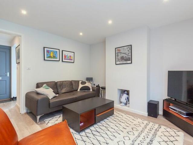 Apartment for rent in Marston, The Slade