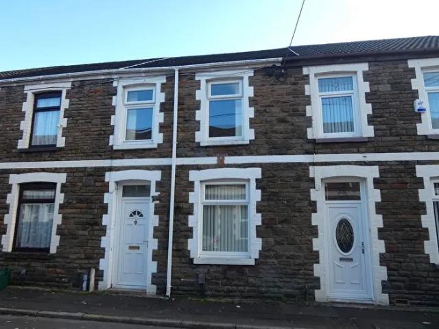 Apartment for rent in Cimla, Neath