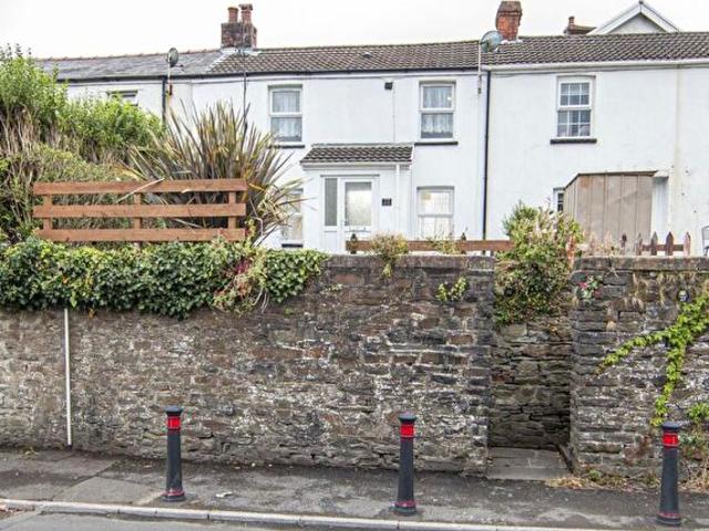Apartment for rent in Treharris